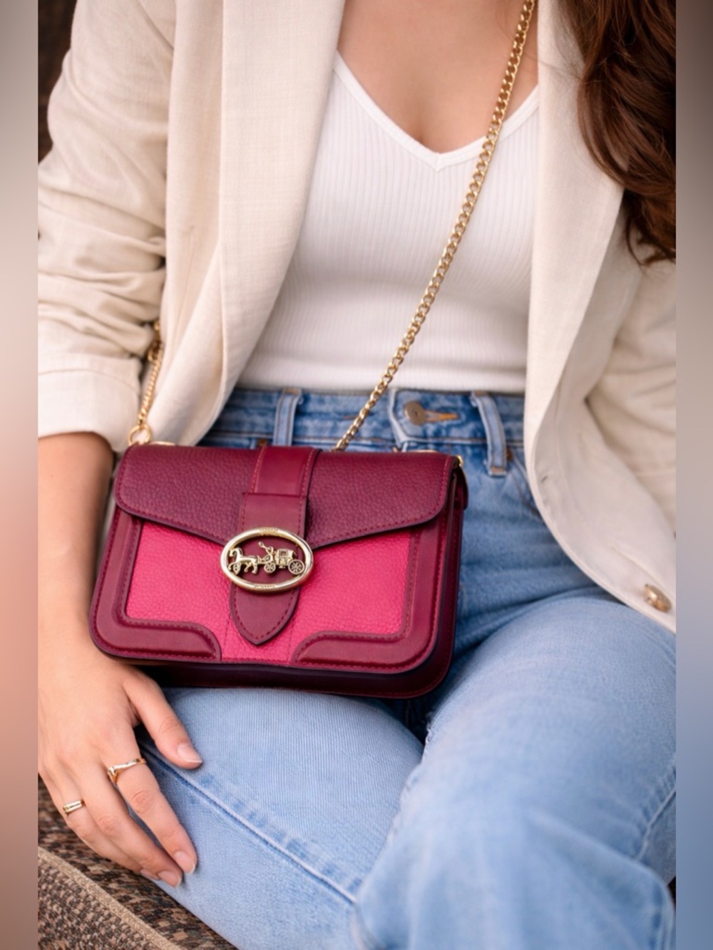 Chic & eye-catching Coach bag in cranberry & pink tones 🩷🩷🩷🩷